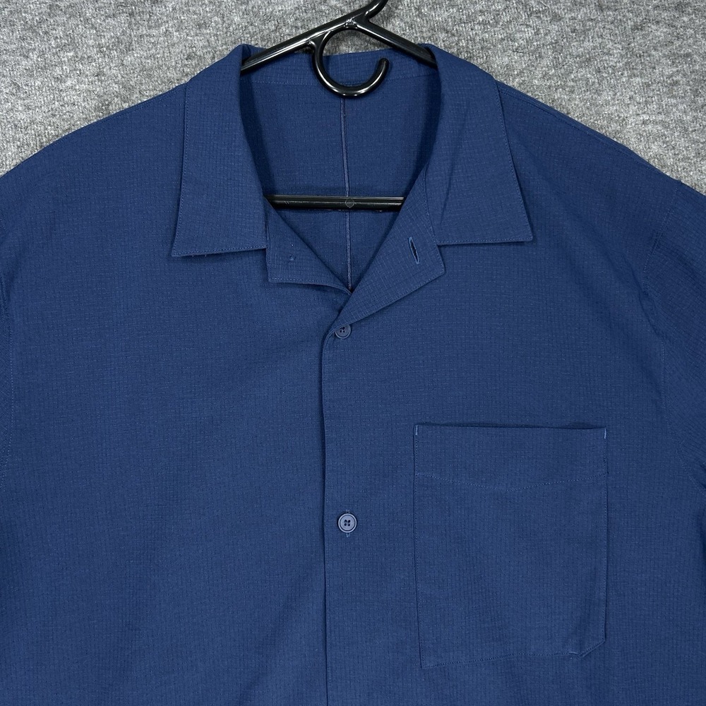 Lululemon Airing Easy Camp Collar Shirt Mens M Blue Short Sleeve Relaxed Fit